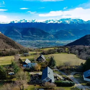 Hébergement de vacances Maison Familiale En Montagne Avec Vue Merveilleuse Sur Le Massif De Belledonne, Saint-Bernard (Isere)