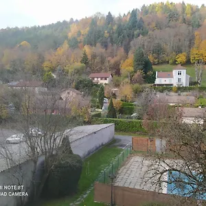 Appartement Joli Au Centre D'uriage, Vaulnaveys-le-Haut